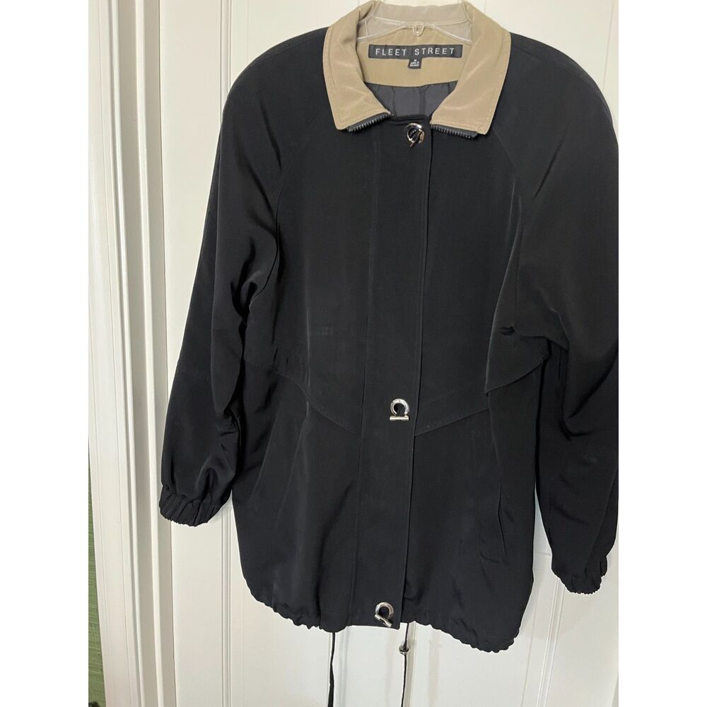 Fleet Street Women’s Medium Black Rain Jacket Tan Collar Lined Drawstring Coat